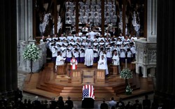 Toàn cảnh tang lễ nghị sỹ John McCain: Những hình ảnh còn mãi