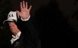 Ông Trump “nghẹt thở” trong sự quản thúc của Tướng Kelly