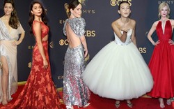 Emmy 2017: Đã mắt với thời trang xẻ ngút ngàn