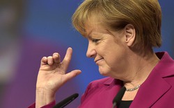 Vừa tái trúng cử, bà Merkel lớn tiếng “thách thức” Đảng cực hữu