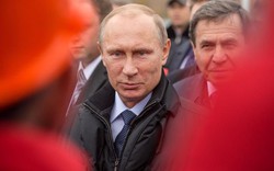 Ông Putin bật đèn xanh vũ khí khủng “quét sạch” hooligan bóng đá