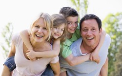 Tổ chức Hội nghị sơ kết 5 năm thực hiện Ngày Quốc tế Hạnh phúc