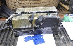 Chặn phương tiện trên cao tốc Hà Nội - Thái Nguyên, phát hiện đối tượng vận chuyển 30 bánh heroin