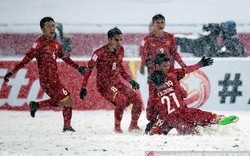 Cầu thủ U23 Việt Nam nói với nhau điều gì trước khi bước vào “trận cầu trong tuyết”?