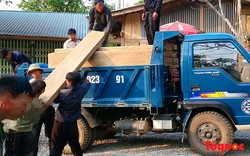 Lai Châu: Lâm tặc ngang nhiên bốc gỗ giữa ban ngày, kiểm lâm không hay biết