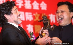 Trung Quốc mời huyền thoại Maradona về làm Đại sứ bóng đá