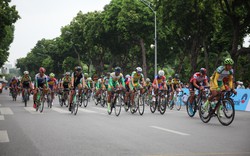 Áo vàng TP.HCM mở màn “Cuộc đua xe đạp về Trường Sơn, 2017-Cúp Báo Quân đội nhân dân”