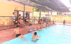 Một số bể bơi tại Đà Nẵng chưa trang bị đủ phao, sào cứu hộ
