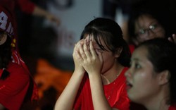 Cổ động viên khóc òa cảm ơn chiến thắng của Việt Nam trước Syria 