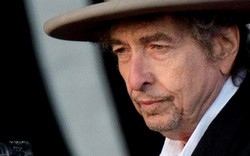  Bob Dylan cuối cùng cũng nhận giải Nobel Văn học của mình 