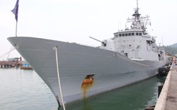 Tàu Hải quân Hoàng Gia New Zealand thăm hữu nghị Đà Nẵng