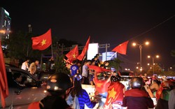 Đường phố Đà Nẵng rợp cờ Tổ quốc mừng chiến thắng của U23 Việt Nam