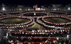 1000 diễn viên biểu diễn đại xòe dân tộc Thái tại Yên Bái