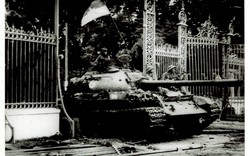 Gặp lại người chụp bức ảnh “Xe tăng quân giải phóng tiến vào Dinh Độc Lập trưa 30/4/1975“