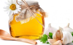 “Thần dược” tuyệt vời của tỏi ngâm mật ong 