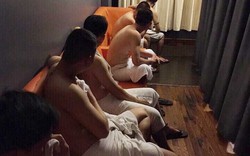 Nóng: Bắt tại trận ổ mại dâm đồng tính nam