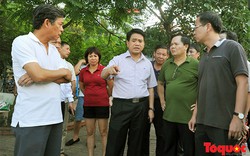 Chủ tịch UBND Nguyễn Đức Chung chỉ đạo khắc phục tình trạng cá chết ở Hồ Tây