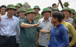 Dự vào Quảng Bình, Phó Thủ tướng Trịnh Đình Dũng quyết liệt chỉ đạo chống bão số 10 