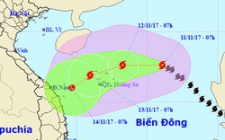 Bão số 13 tiếp tục mạnh lên và đổi hướng di chuyển