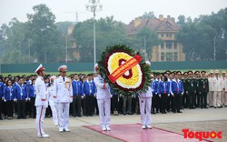 1.000 bạn trẻ dự Đại hội Đoàn toàn quốc viếng Lăng Chủ tịch Hồ Chí Minh