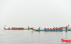 Hào hứng với Lễ hội đua thuyền rồng đầu tiên trên hồ Tây