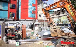 Hà Nội: Cưỡng chế một loạt cơ sở vi phạm trật tự đô thị trên dường Nguyễn Khánh Toàn