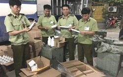  Gần 2.000 sản phẩm mỹ phẩm không rõ nguồn gốc thẩm lậu vào Việt Nam