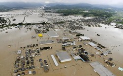 Hình ảnh tan hoang ở Nhật Bản sau trận mưa lũ lịch sử làm hàng chục người chết, mất tích
