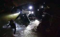 Clip: Hành trình giải cứu các thành viên đội bóng Thái Lan ra khỏi hang 