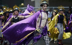 “Ngán ngẩm” lễ hội đường phố lớn nhất châu Âu Notting Hill