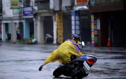 Đài Loan “quay cuồng” trong cơn bão số 3