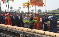 Nhà vua và Hoàng hậu Nhật Bản thăm Đại Nội Huế, thưởng thức Nhã nhạc