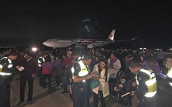 Hoảng loạn trước nghi án đánh bom, hàng không Malaysia hạ cánh khẩn