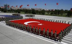 Thổ Nhĩ Kỳ “giằng xé” trước sức ép khủng hoảng vùng Vịnh
