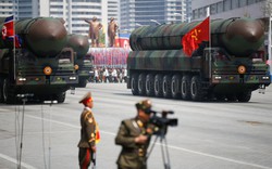 Căng thẳng Triều Tiên: Mỹ bồi đòn trừng phạt, Nga mở con đường mới