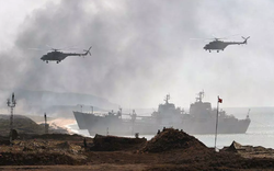 Ukraine “hoảng hốt” đối đầu Nga trên biển Azov
