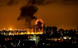 Đáp trả bão lửa trên không, tiêm kích Israel oanh tạc Hamas tại Gaza
