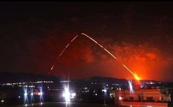 Latakia, Syria rung chuyển dữ dội từ loạt tên lửa trong đêm