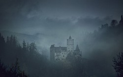 Lâu đài ma cà rồng Transylvania mở cửa đón khách vào đêm Halloween