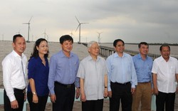 Tổng Bí thư Nguyễn Phú Trọng và Đoàn công tác thăm đơn vị, cơ sở sản xuất tại Bạc Liêu