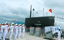 Thủ tướng dự lễ thượng cờ tàu ngầm Đà Nẵng và Bà Rịa-Vũng Tàu