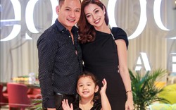 Jennifer Phạm được chồng và con gái 4 tuổi tháp tùng đi dự tiệc 