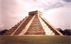 Tìm thấy văn tự cổ xưa nhất của người Maya