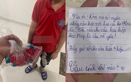Được bạn gái phát đi thông điệp tặng 2 hộp kẹo sẽ yêu, bé trai tiểu học đến tận nhà gửi hẳn 4 hộp kèm thông điệp khiến ai nấy ngỡ ngàng