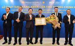 Tổ bay Vietnam Airlines thực hiện chuyến bay tới Vũ Hán nhận bằng khen của Thủ tướng 
