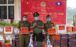 Công an tỉnh Thừa Thiên Huế "tiếp sức" cho nước bạn Lào chống dịch Covid-19
