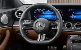 Mercedes-Benz E-Class thế hệ mới lộ vô-lăng cảm ứng siêu nhạy, có tính năng vuốt như iPhone