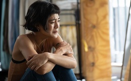 Ngày tôi dẫn người yêu đến ra mắt, anh bất ngờ ghé tai mẹ tôi hỏi nhỏ: "Bác có thấy xấu hổ không?" khiến bà đứng như trời trồng