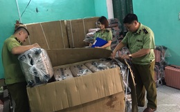 Tạm giữ 100 bộ vali kéo có dấu hiệu nhập lậu