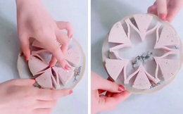 Cô nàng học được cách cắt giò lụa đẹp như bông hoa 6 cánh nhưng thành phẩm ra lò lại bị mẹ &quot;dội gáo nước lạnh&quot; vì không biết phải ăn thế nào!?